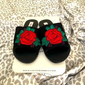 NWT Embroidered Steve Madden slides
